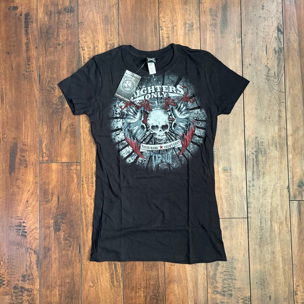 Tapout Graphic T Shirt Womens M Black Y2K Skater Grunge 2000s Emo Skulls MMA NWT